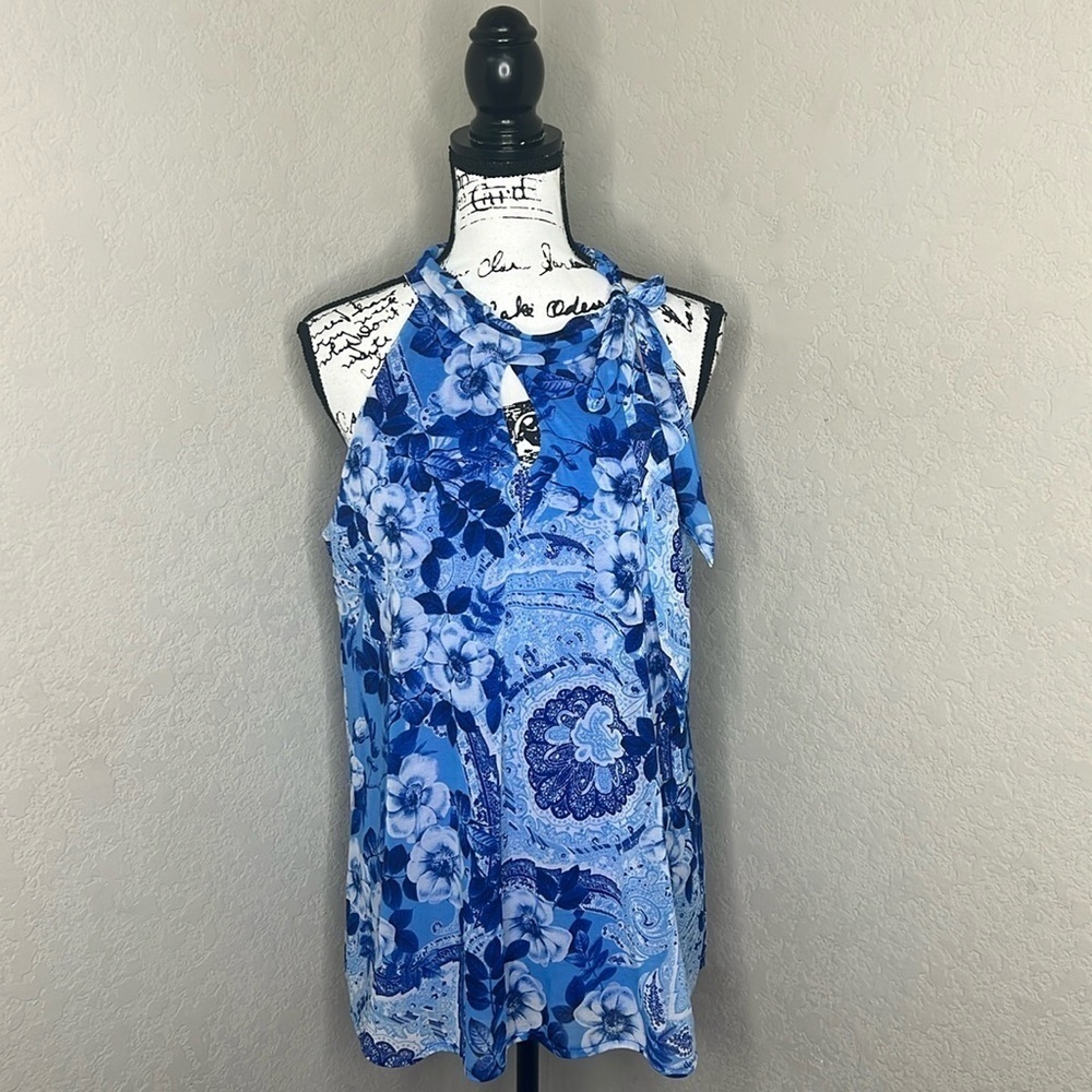 723 - Inc International Concepts NWOT Blue Floral Sleeveless Top Size Large